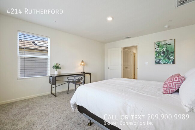 Building Photo - 4214 Rutherford Ave