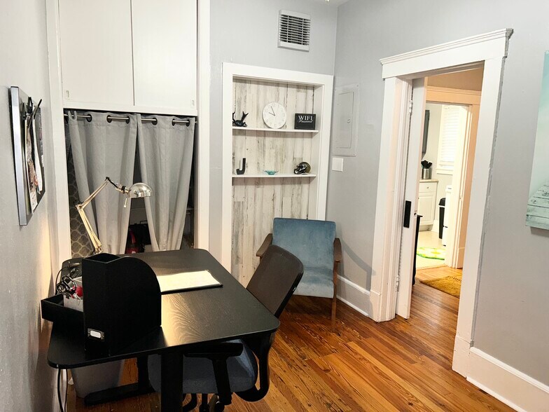 Building Photo - 1039 Riviera St