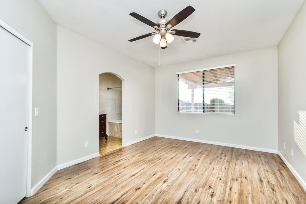 Building Photo - 9495 E Lochnay Ln