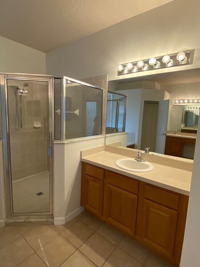 Building Photo - Pool Home for Rent