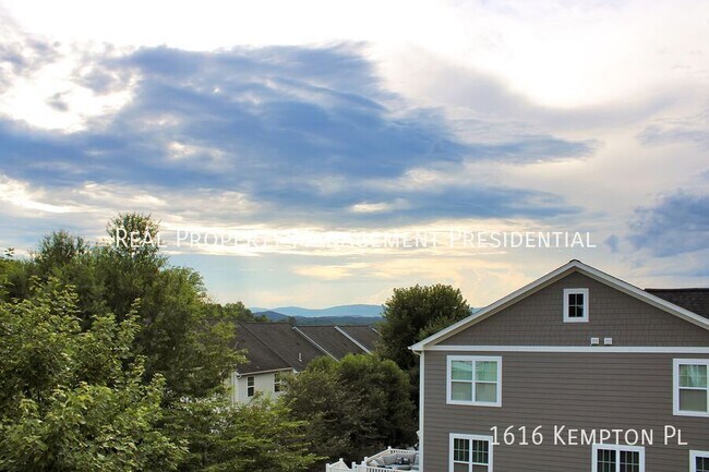 Building Photo - 1616 Kempton Pl