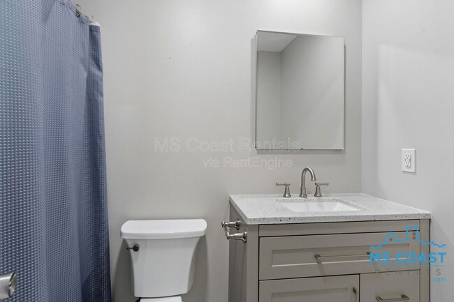 Building Photo - 472 Ginger Dr