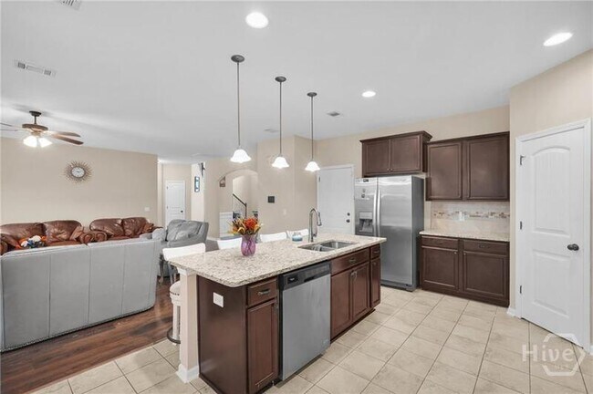 Building Photo - 23 Veranda Trail