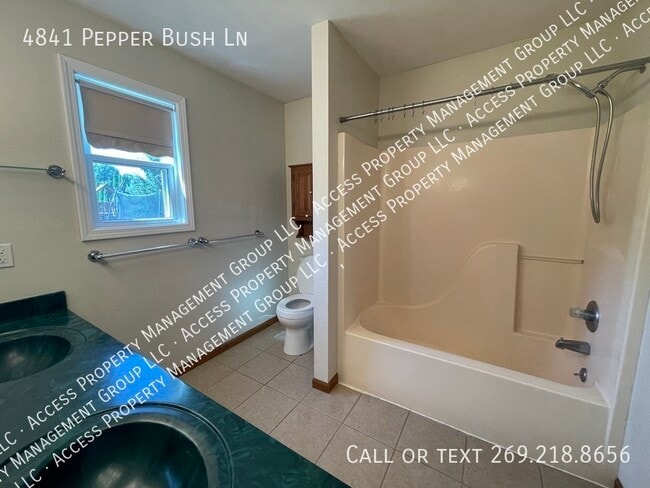 Building Photo - 4841 Pepper Bush Ln