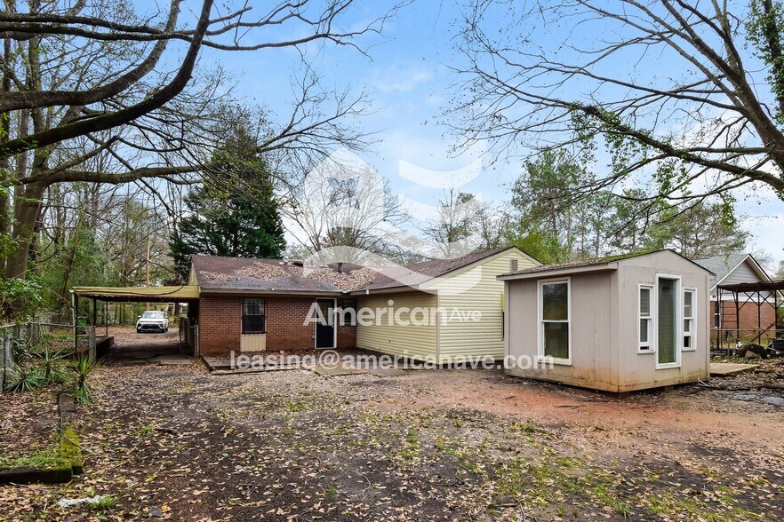 Building Photo - 5614 Grove Ave