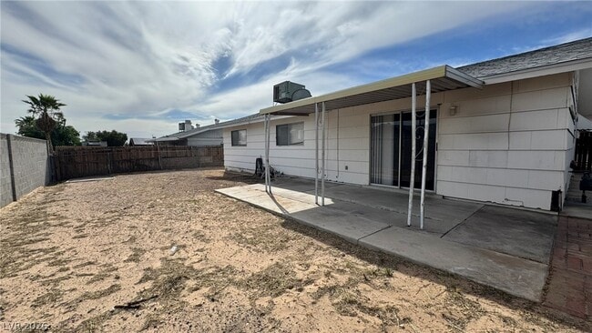 Building Photo - 6520 Dinning Ave