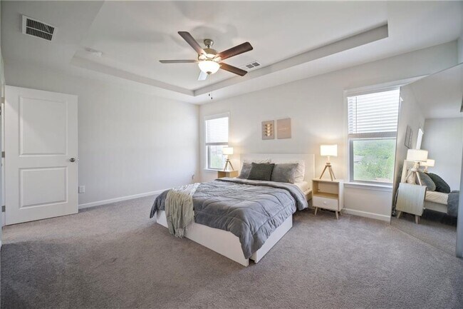 Building Photo - 1595 Ridgebrook Downs