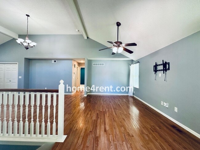 Building Photo - Overland Park Raised Ranch, Primary Suite ...