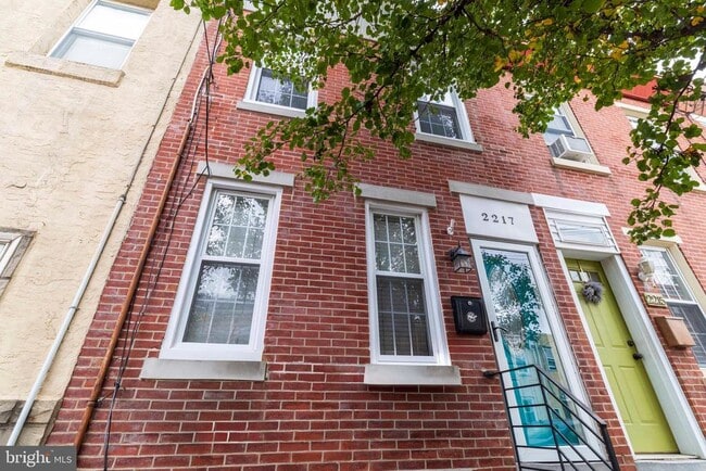 Building Photo - 2217 Memphis St