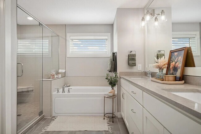 Building Photo - Absolutely stunning woodbury property for lease!