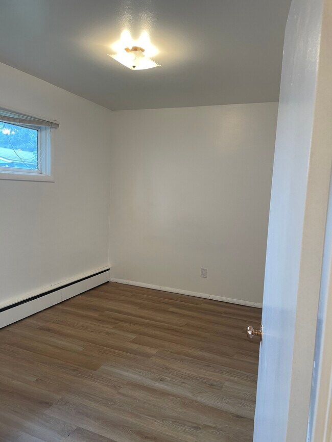Building Photo - 2225 Romig Plz