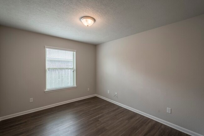 Building Photo - 7418 Masters Dr