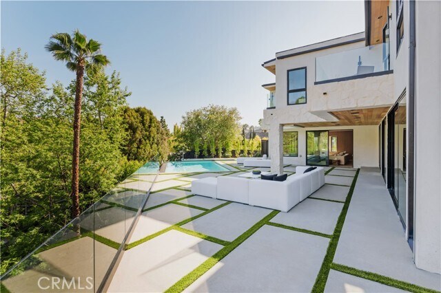 Building Photo - 2608 Zorada Dr