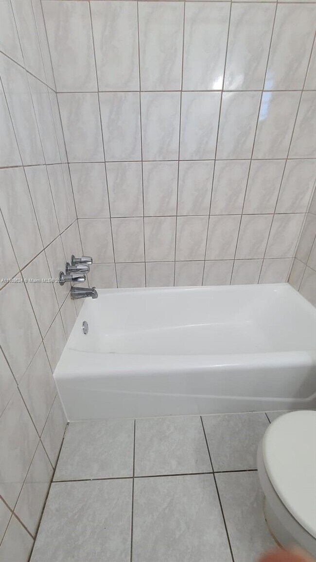 Building Photo - 1715 Wiley St