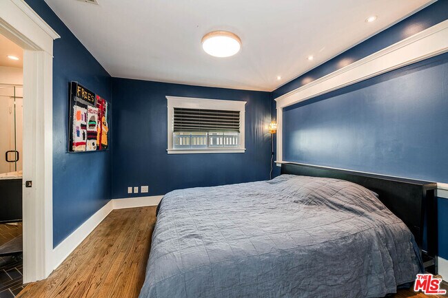 Building Photo - 1308 N Ogden Dr