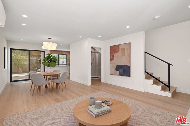 Building Photo - 5843 Whitworth Dr