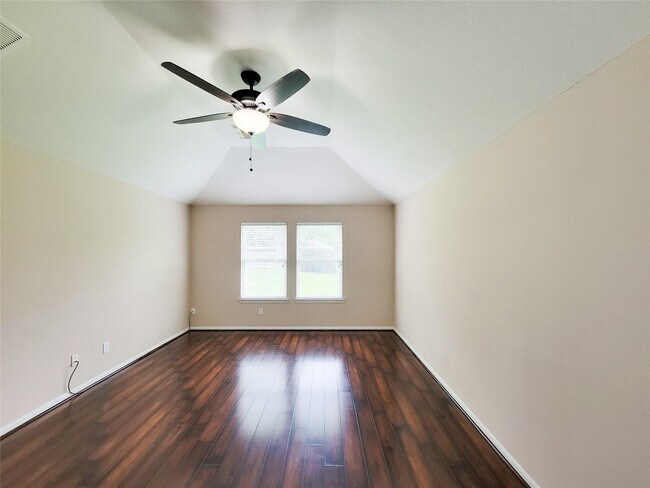 Building Photo - 21123 Amber Crossing Dr
