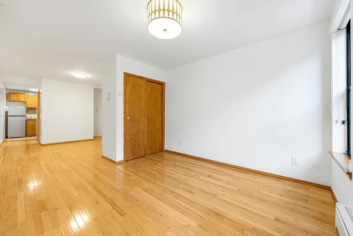 Building Photo - 100 St Marks Pl