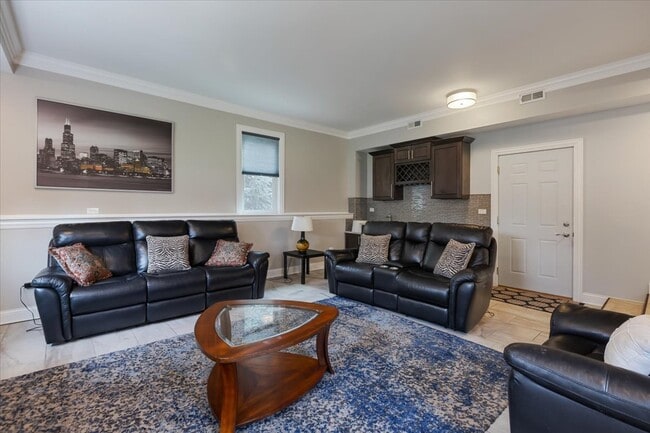 Building Photo - 927 S Charlotte St