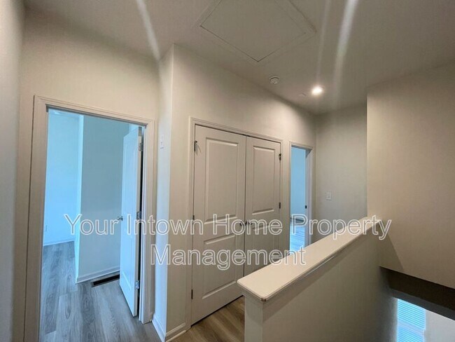 Building Photo - 717 Perch Pl