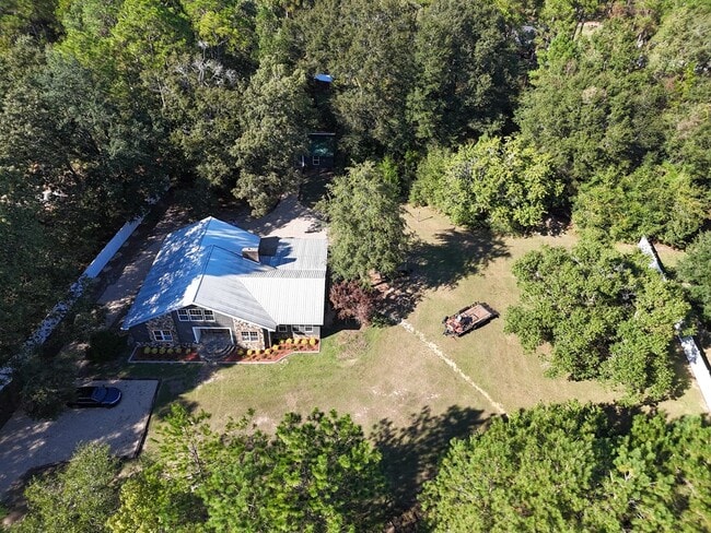 Building Photo - 171 Longwood Dr