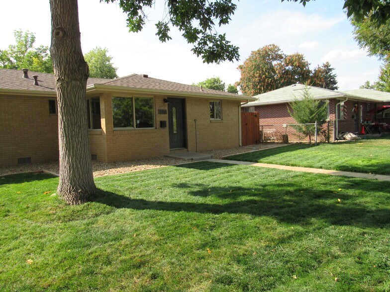 Building Photo - 1111 Judson St