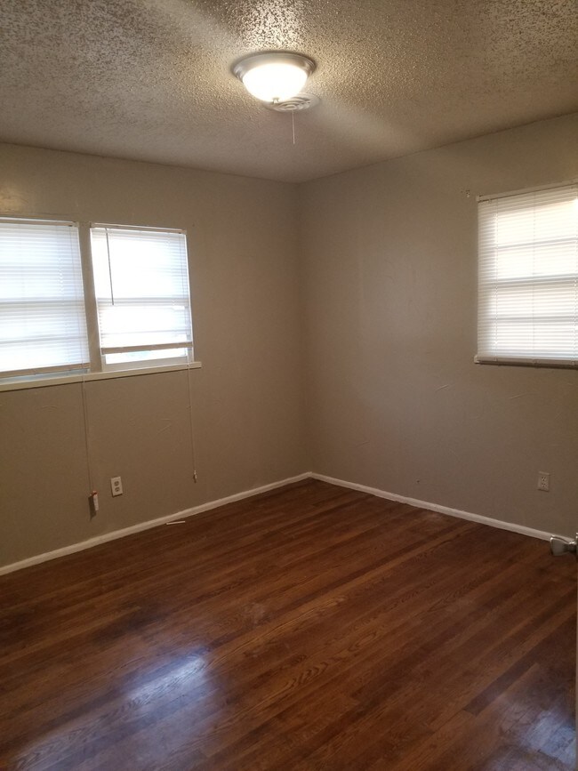 Building Photo - 4203 Richard Ave