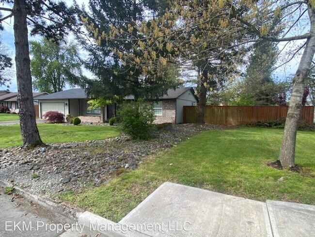 Building Photo - 3 br, 2 bath House - 14 SW 11th Street