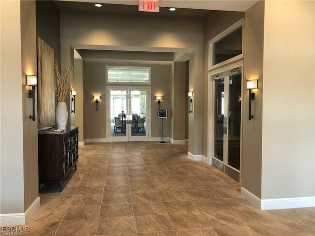 Building Photo - 5650 Trailwinds Dr