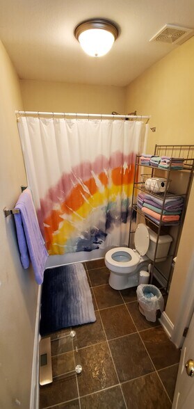 Building Photo - 807 W Longleaf Dr