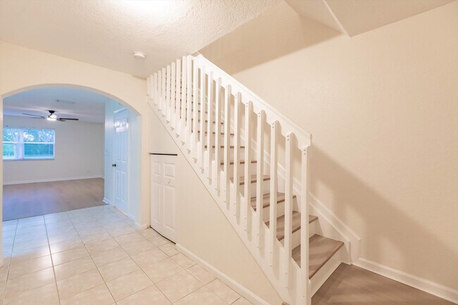 Building Photo - 853 Imperial Lake Rd