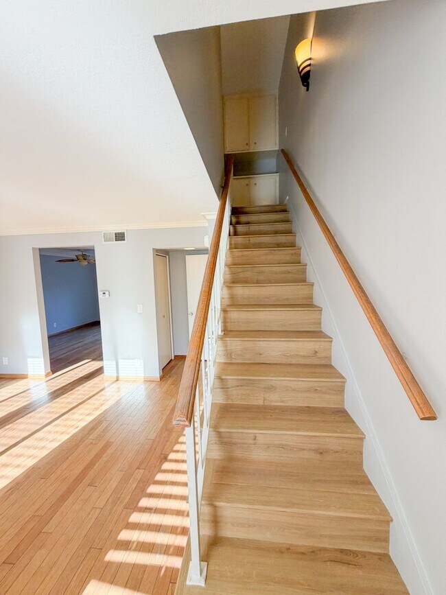 Building Photo - 1519 Stonewood Ct