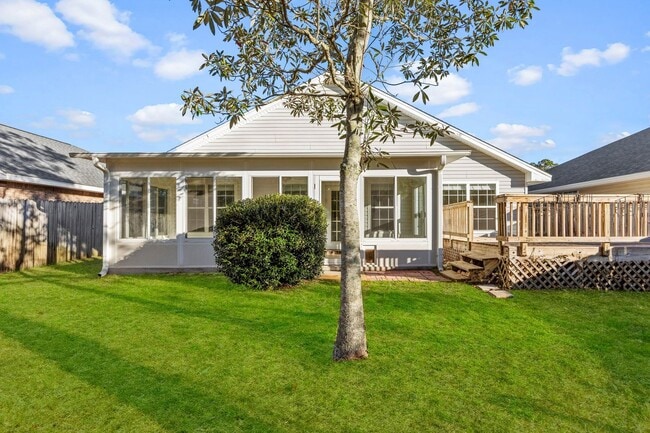 Building Photo - Charming home in IDEAL location!!!