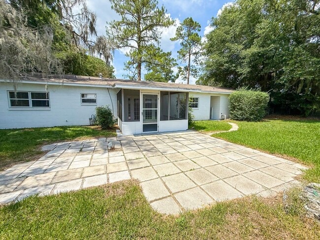 Building Photo - 3331 NW 27th Ave