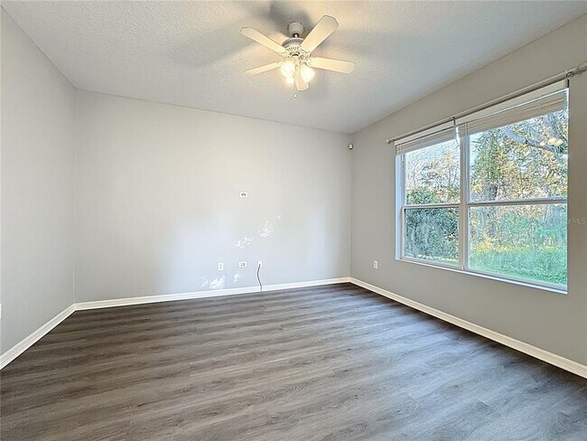 Building Photo - 1500 Broken Oak Dr