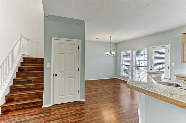 Building Photo - 20904 Waterside Dr