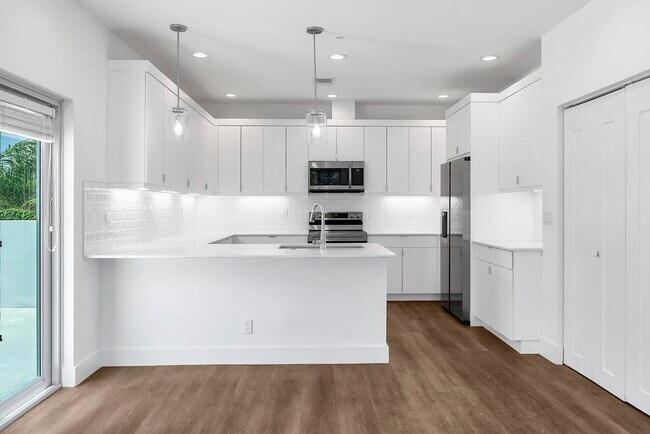 Building Photo - 211 Ocean Breeze