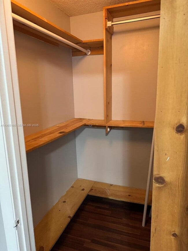 Building Photo - 5780 Rock Island Rd