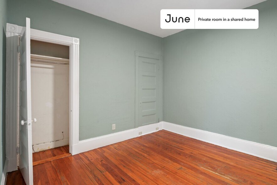 Building Photo - Room in Shared 4 bed/1.5 bath home