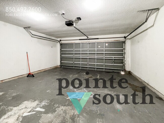 Building Photo - 209 Staysail St