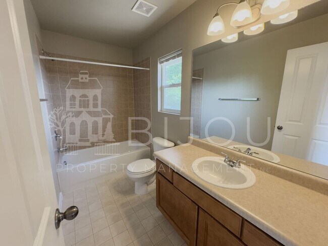 Building Photo - 5199 Dovetail Ln