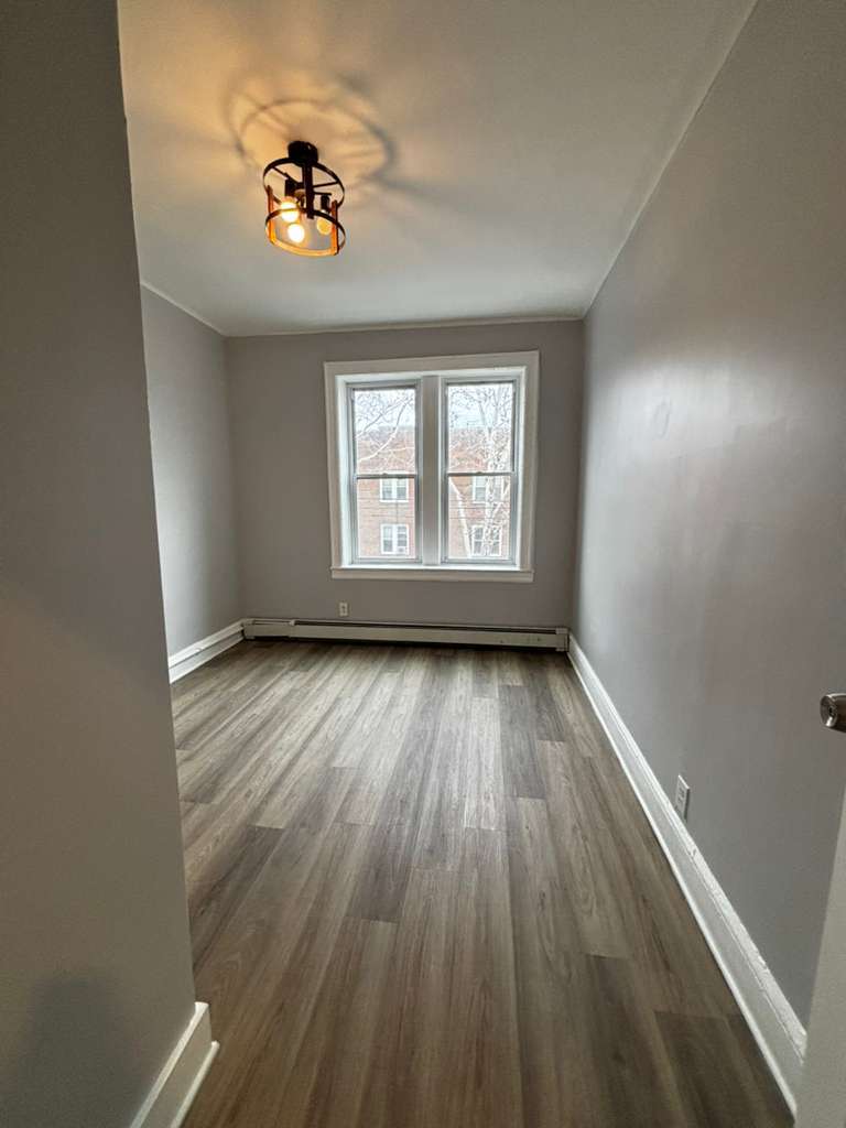 Building Photo - 243 Lexington Ave