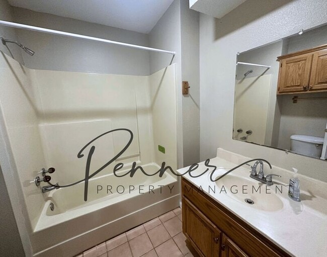 Building Photo - 401 NE Austin St