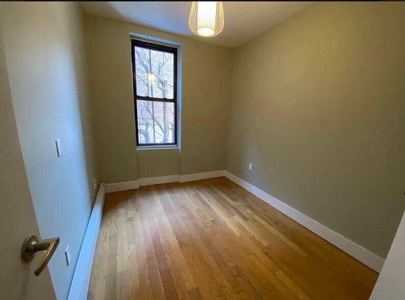 Building Photo - 148 Woodruff Ave