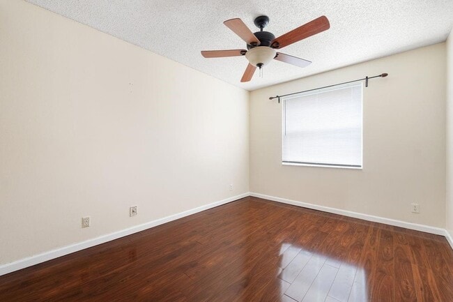 Building Photo - 4708 NW 115th Terrace