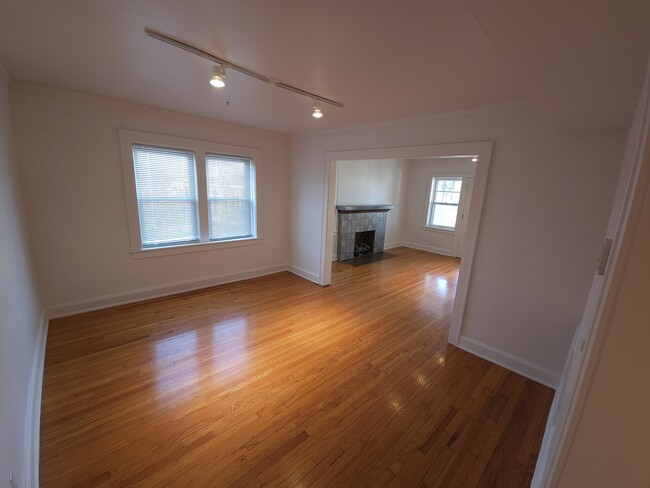 Dining Room - 301 East 43rd Street