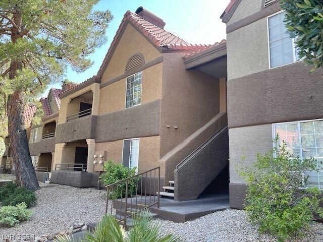 Primary Photo - 2200 S Fort Apache Rd