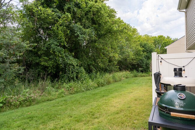 Building Photo - 2935 Winterberry Dr