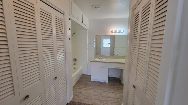 Building Photo - 4205 50th St