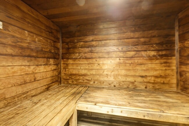 Building Photo - 4800 S Chicago Beach Dr